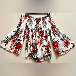 Off the shoulder top. Can for up to a large or extra large